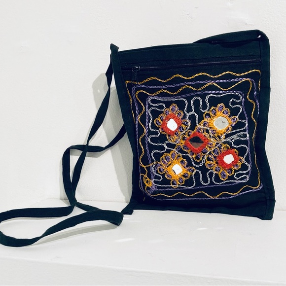 American Vintage Handbags - Vintage Y2K Mirrored/Embroidered Black Boho Crossbody Bag